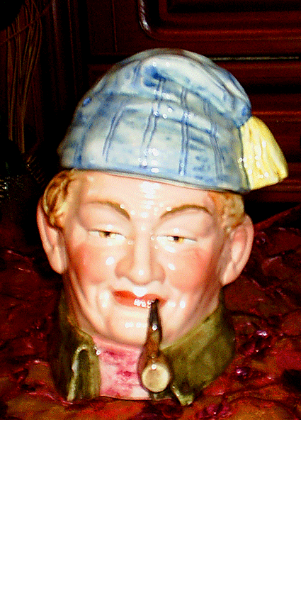 Антикварная кукла-хюмидор( шкатулка для табачных изделий) тироль